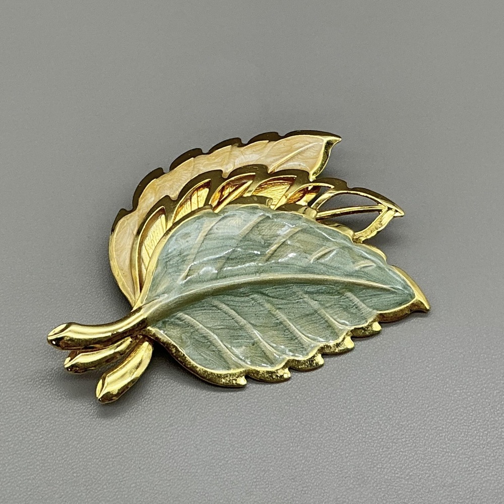 Gold Tone Green Cream Enamel Leaf Brooch Pin Layered Costume Jewelry 3 Inch